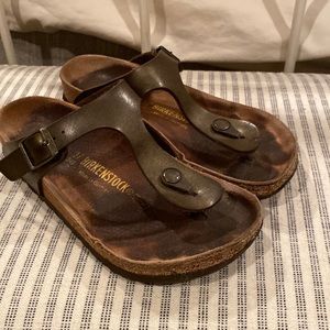 Birkenstock Gizeh sandals
